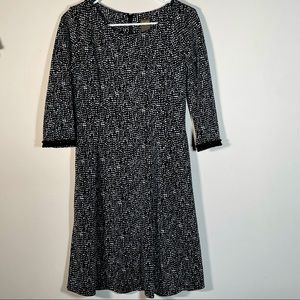 Black and white textured knit dress by Taylor size 2